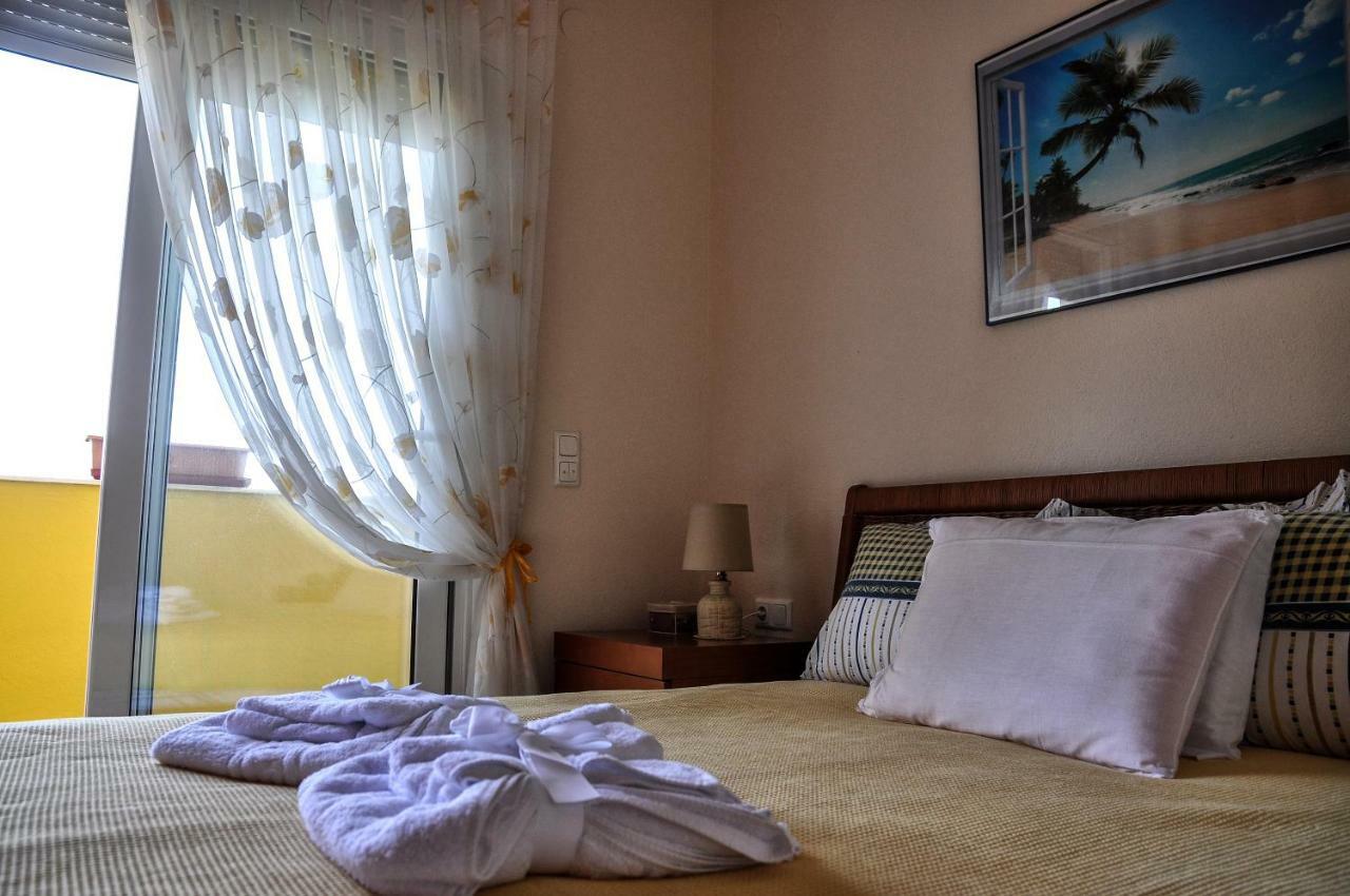 Martha'S Villa Nea Iraklitsa エクステリア 写真